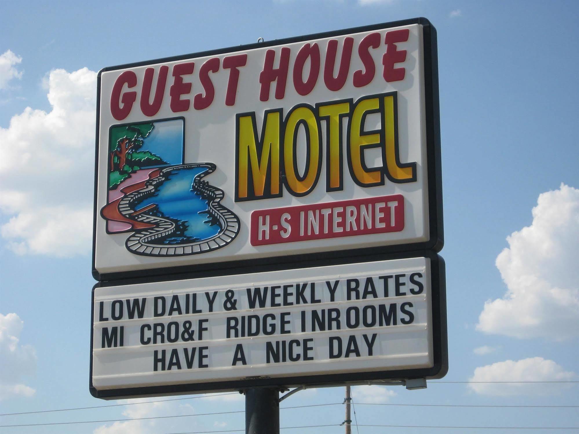 Guest House Motel Chanute Zewnętrze zdjęcie
