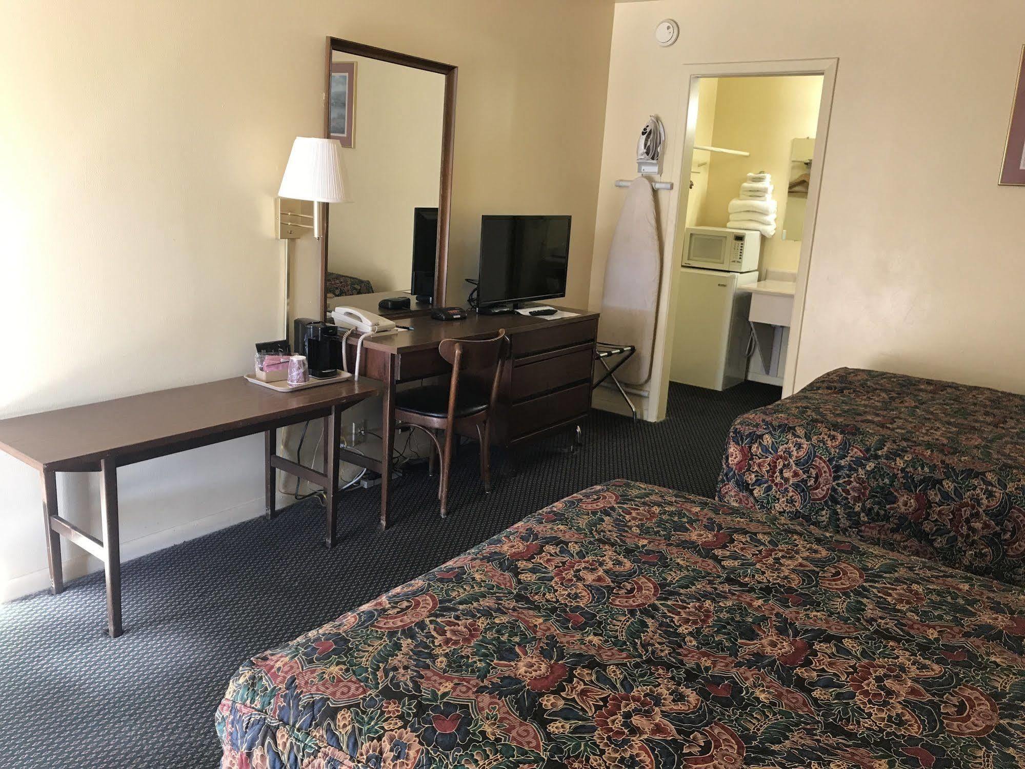 Guest House Motel Chanute Zewnętrze zdjęcie